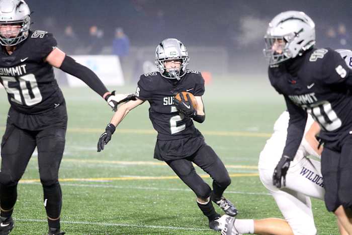 Summit Wilsonville Oregon 5A football final November 25 2022 Dan Brood 38